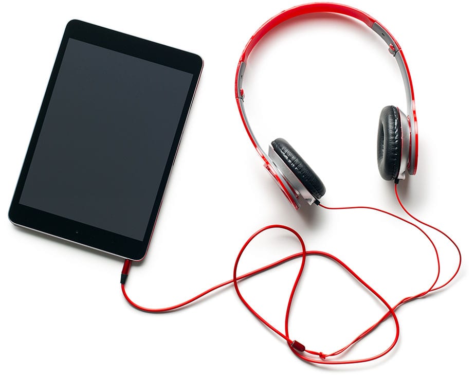 headphones-bottom-taf